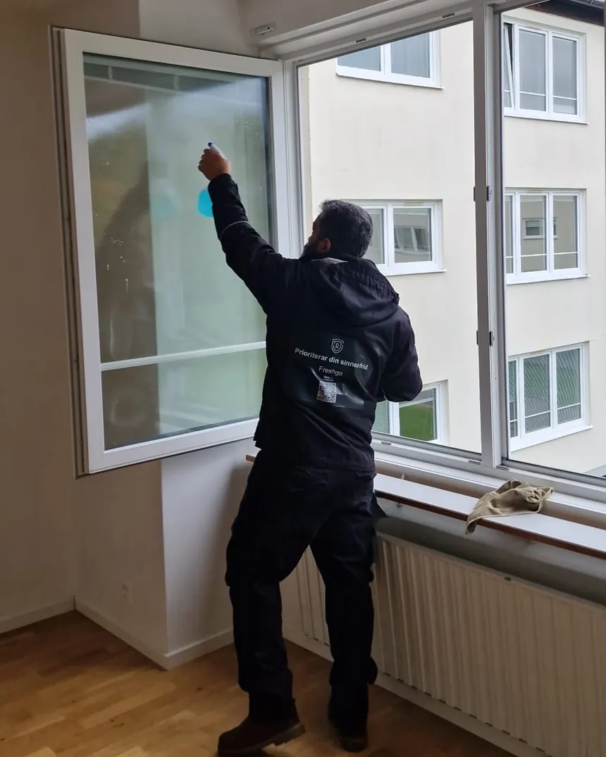 Fresh Flytt städar en tom lägenhet